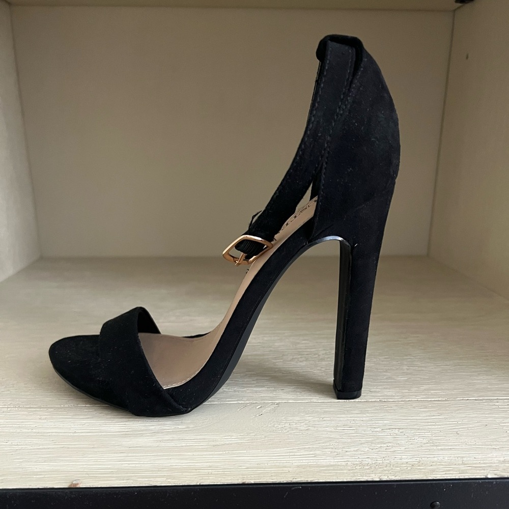JustFab black heels